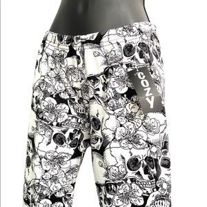 Rare Skull Cozy Leggings